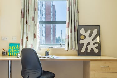 Gold En Suite at Europa, 190 Erskine Street, City Centre, Liverpool, L61AL - Image 3